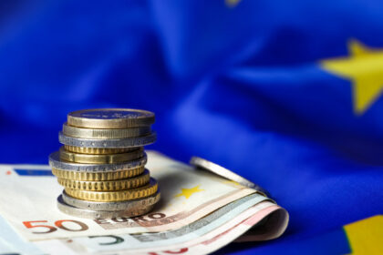 exclusiv consilier onorific al lui bolojan odata cu masurile de austeritate dispare de pe agenda problema suspendarii fondurilor europene 6872111a88f67