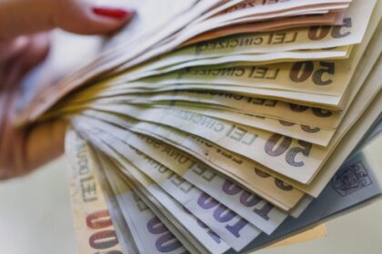 video sporuri mai mici pentru cei care lucreaza cu fonduri europene care sunt noile criterii in functie de care vor fi platiti bugetarii 68bbb55f4766e