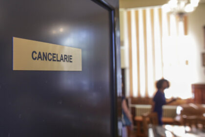 cand ar putea primi profesorii prima de cariera didactica anuntul ministrul educatiei 690cc7b88d085