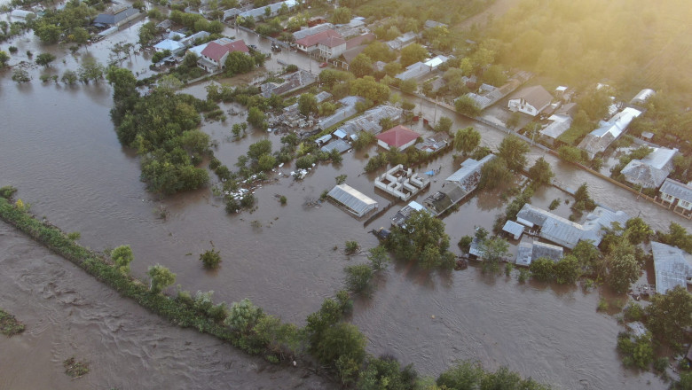 video situatie absurda la apele romane bani irositi pe bonusuri pentru proiecte care nu s au concretizat niciodata mesajul ministrului 6906e8d9e493d