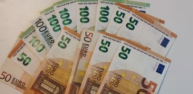 schema fondurilor europene pierdute reteaua paravan din patru tari care a dublat facturile pentru parcurile fotovoltaice 6ab148177bd5e